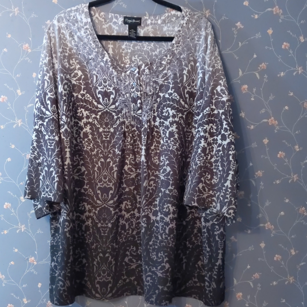 Maggie Barnes 3X 26/28 Top Gray Ombre